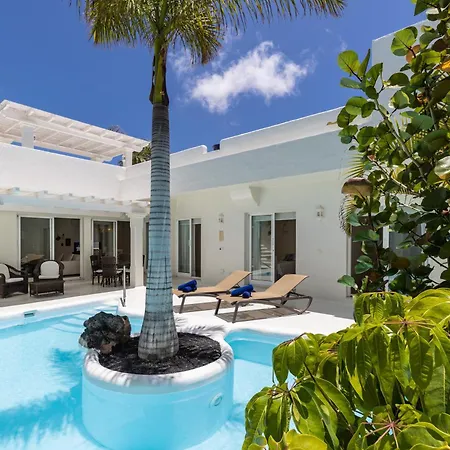 Katis Boutique In Bahiazul Resort Corralejo