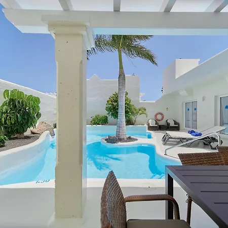 Katis Boutique In Bahiazul 4* Corralejo
