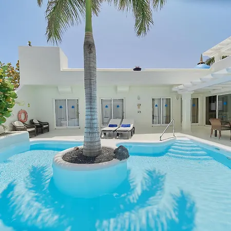 Katis Boutique In Bahiazul Resort 4*